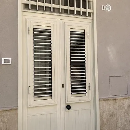 Casa Katrin & Casa Brigida Holiday home Castellammare del Golfo
